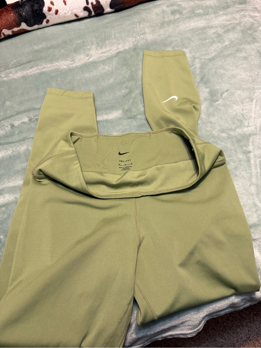 Nike Olive Active Leggings with White Swoosh